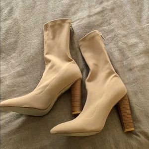Ankle boots never worn